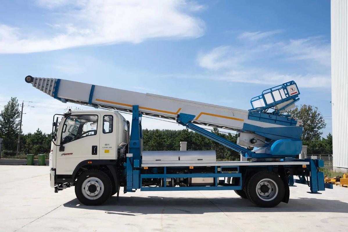 镇远云梯上料车租赁费用