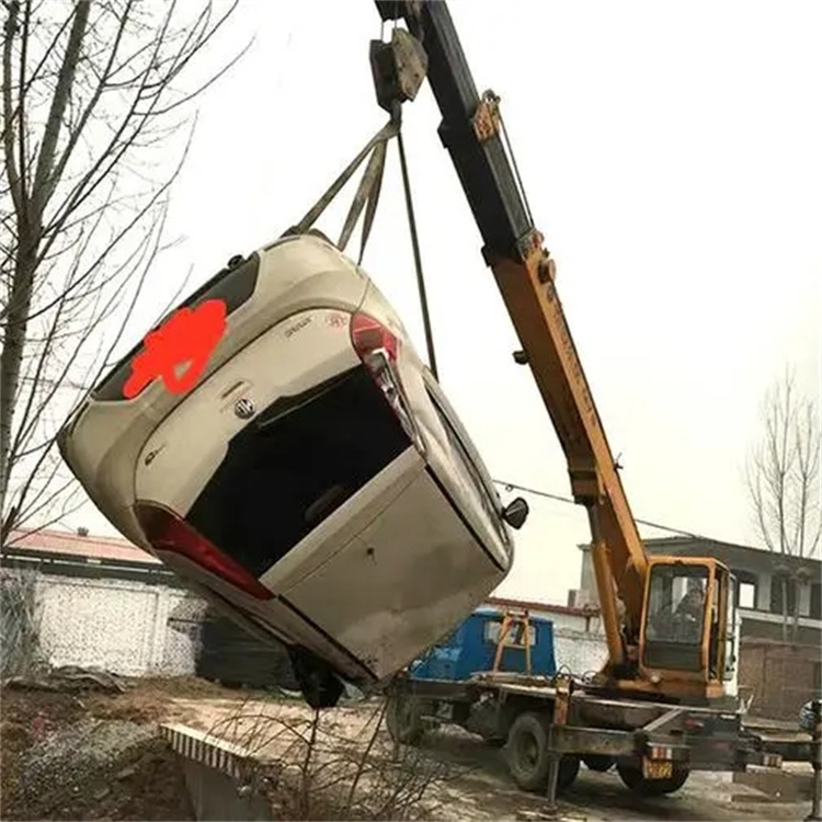 镇远随时待命，吊车24小时道路救援服务全解析