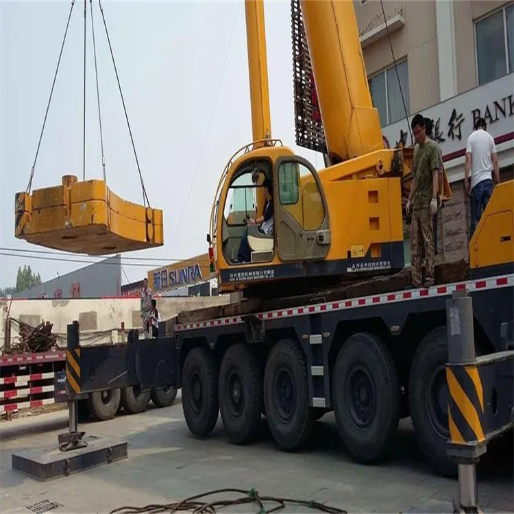 镇远当地吊车出租|机器吊装|75吨|工厂搬迁服务