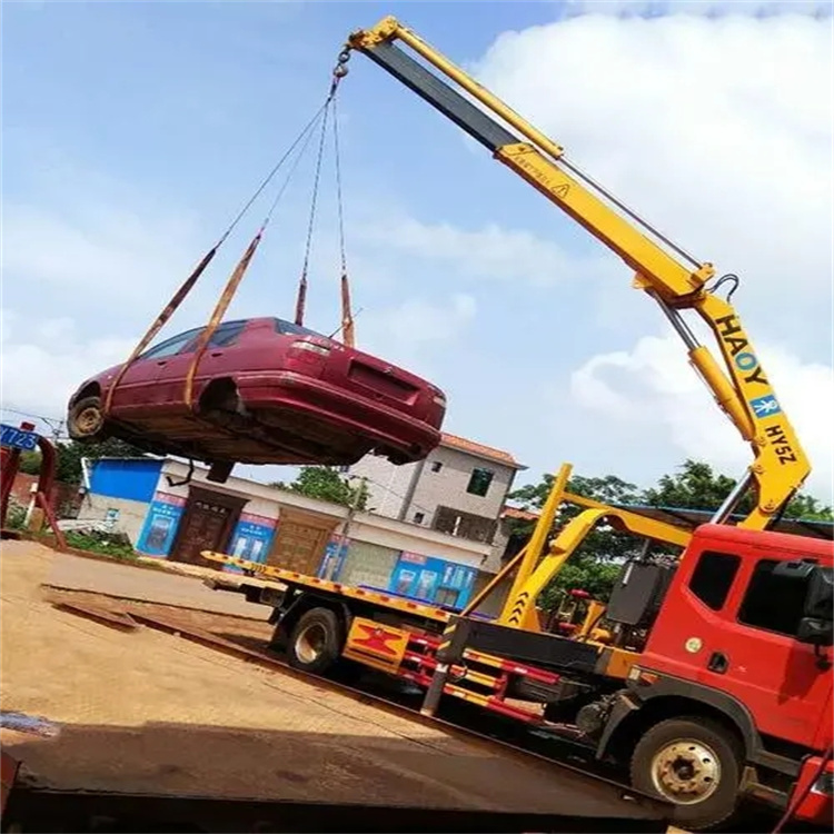 镇远吊车吊汽车的正确方法